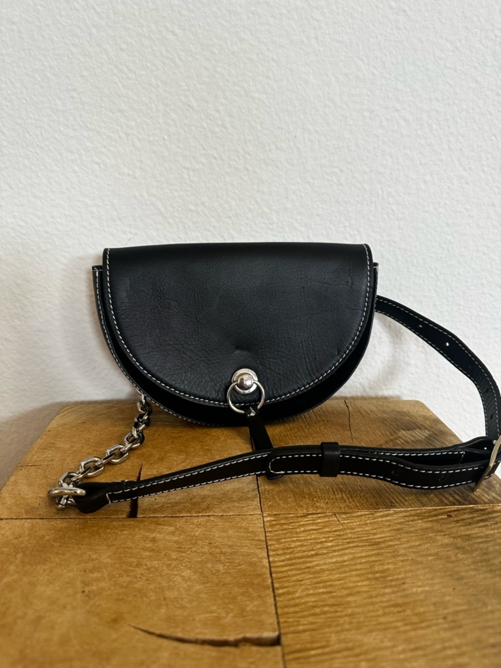 Zara Black Leather Crescent Crossbody Bag - Unbranded